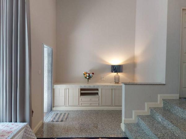 ��ا෾ �� All Living