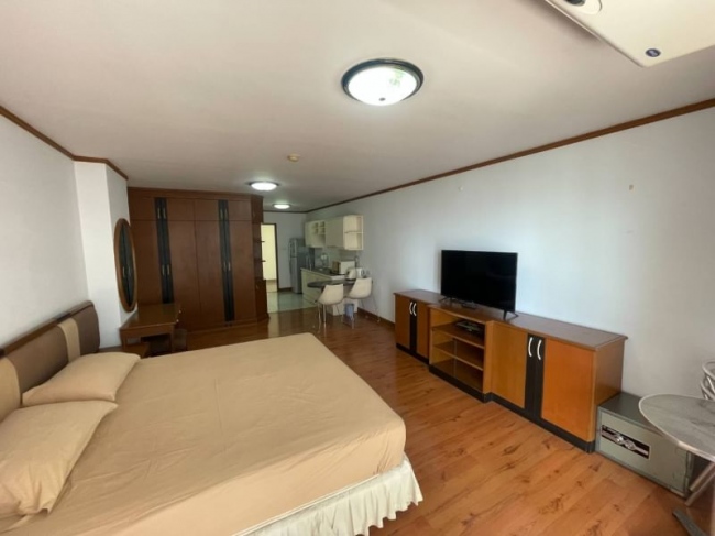 ���ͧ �� A House property