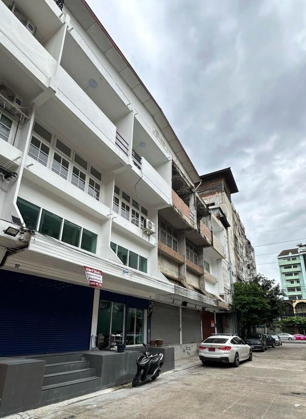 ขายอาคารพาณิชย์ 6,800,000 บาท ขายอาคารพาณิชย์ 6,800,000 บาท