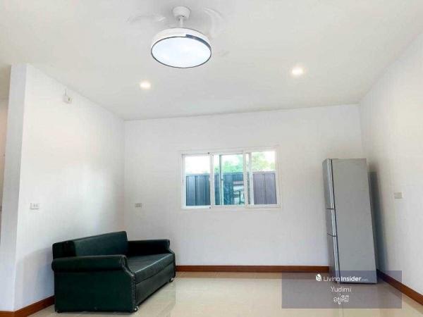 �ҧ� �� All Living