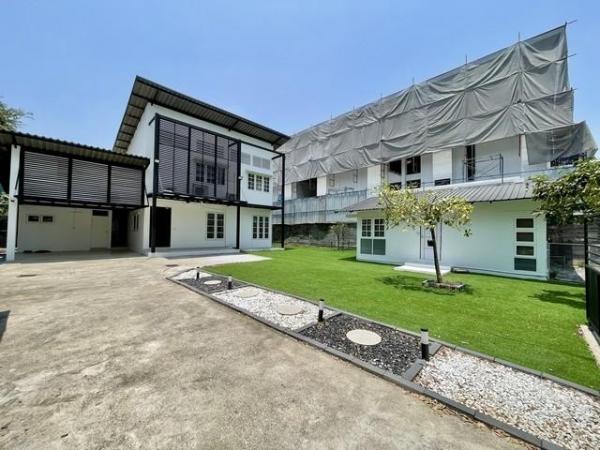 ���ͧ �� biw