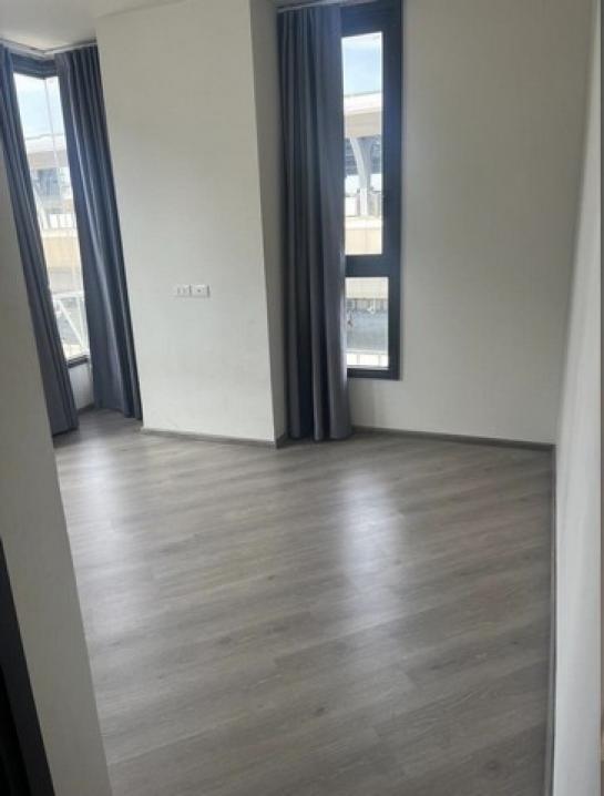 ��¤͹�32��� 5,500,000 �ҷ