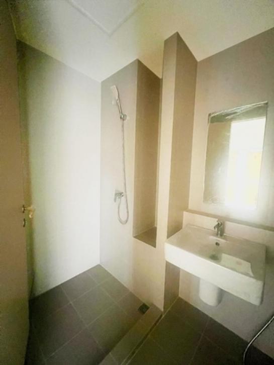 �͹ⴵԴö俿����������� �ҧ�л�