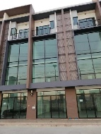 ��� �������������Ϳ��� �ҤҢ�� 8,200,000 �ҷ ������ 30,000 �ҷ/��͹