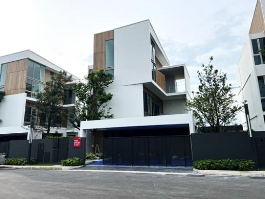 �оҹ�٧ �� Nuttapong