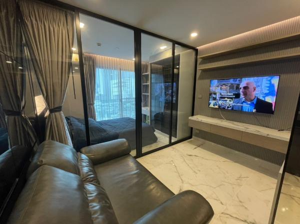 ��ا෾ �� All Living