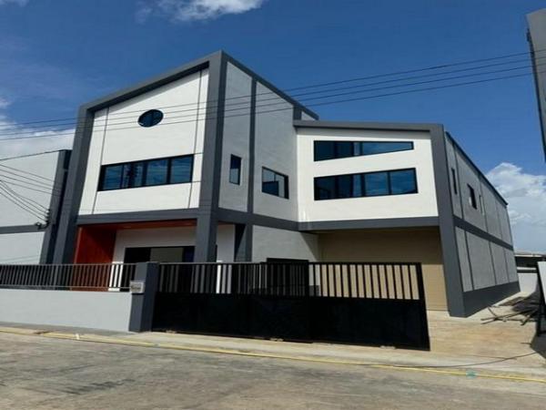 ��ͧ��ǧ �� biw