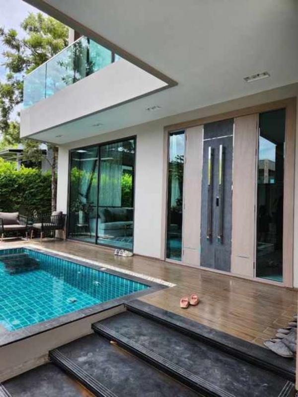 ��ҹ����� jacuzzi