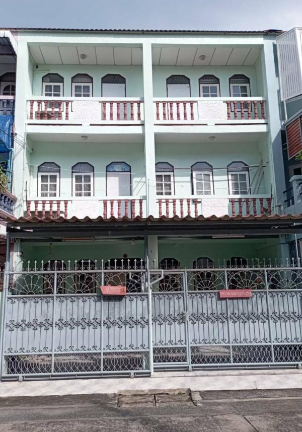 ��ا෾ �� All Living