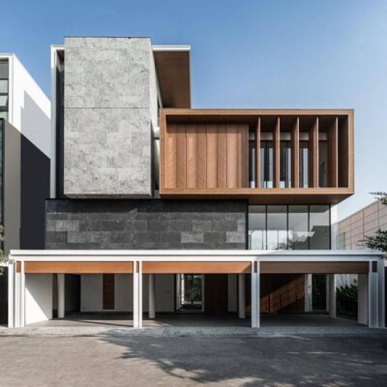 �չ���� �� Estate Corner