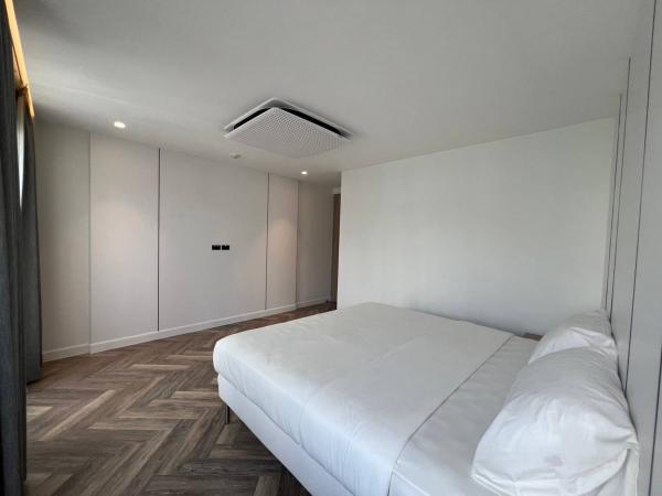 ��ا෾ �� All Living