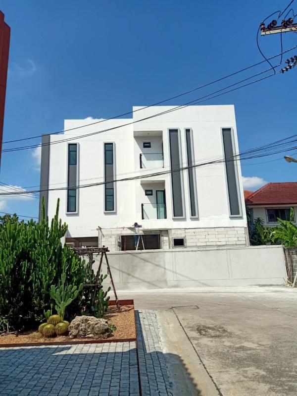 ��ҹ��������ö俿�� ���¢�ҧ