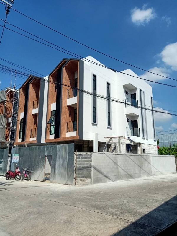 ��ҹ�����ǧ����ҵ�� ���¢�ҧ