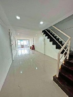 �������Ҥ�þҳԪ�� �Ҥһ�С�������� 7,999 �ҷ/��͹