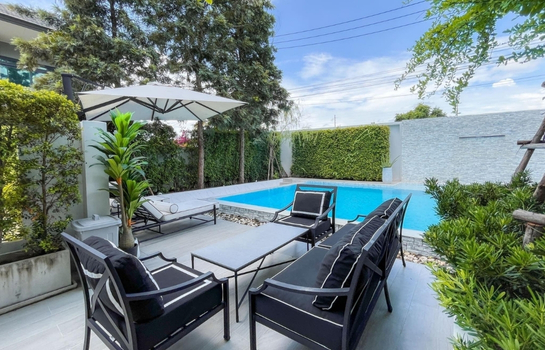 ��ҹ����� jacuzzi