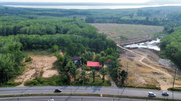 ที่ดิน 5 ไร่ ที่ดิน 5 ไร่