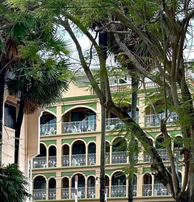 ���ͧ �� A House property