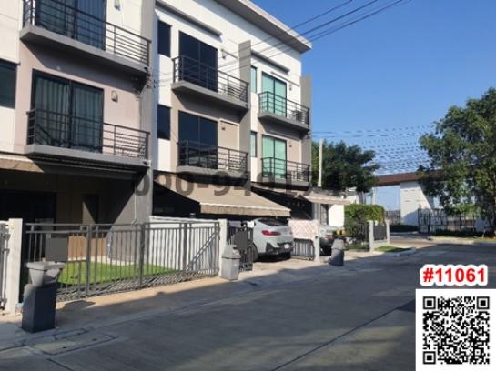 ��ا෾ �� All Living