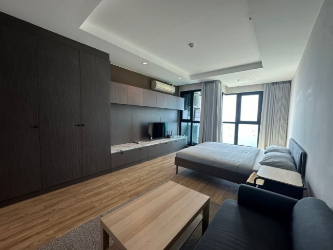 ���ͧ �� A House property