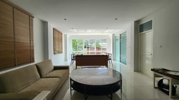 บ้านเดี่ยวธนบุรี