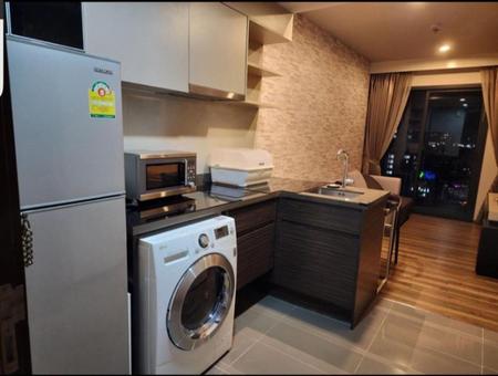 �͹� phaholyothin