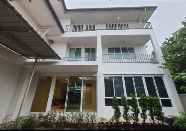บ้านเดี่ยวธนบุรี
