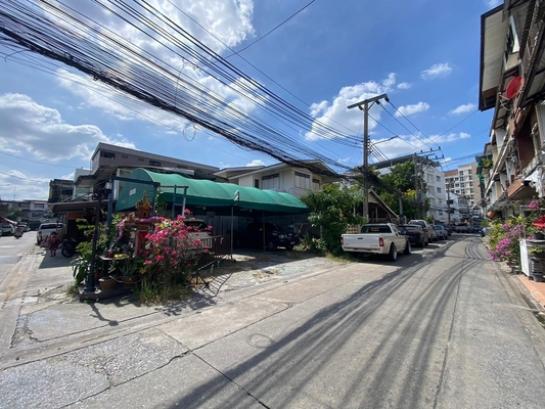 ���¢�ҧ �� Estate Corner