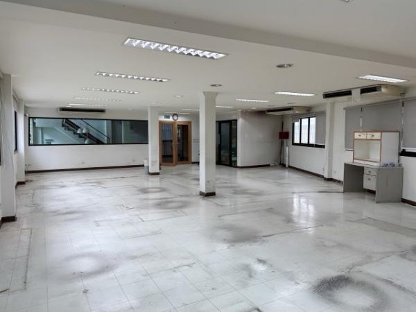 �Ҥ�þҳԪ�������� 400,000 �ҷ�����͹