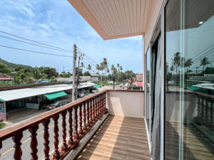 บ้าน คนเดิน บ้าน คนเดิน