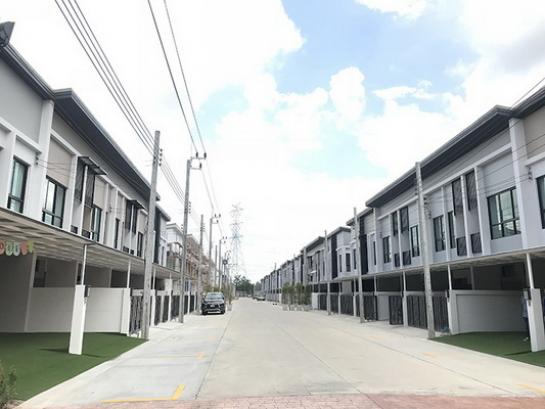 �ǹ��ǧ �� Nuttapong