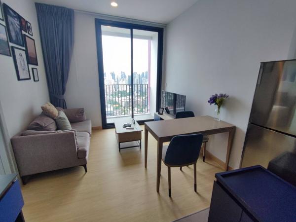 ��ا෾ �� All Living