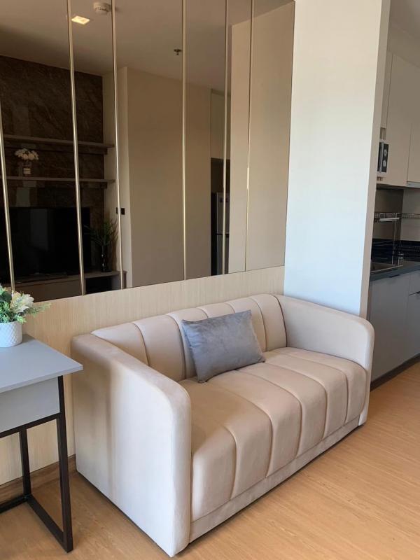 ��ا෾ �� All Living