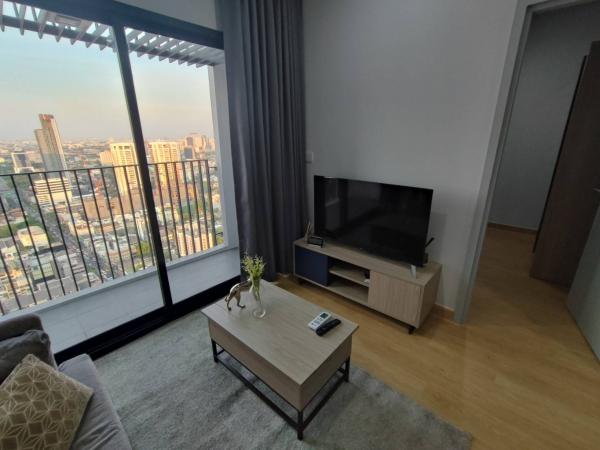 ��ا෾ �� All Living