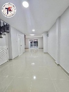 ��� ��ǹ������� �ҧ�˭�