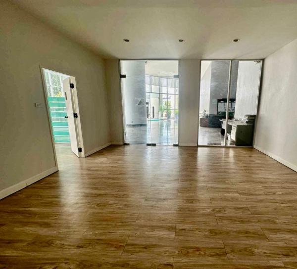 �ҧ�� �� Anutta thongdet