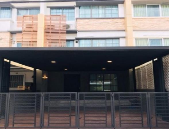 ทาวน์โฮม modern ทาวน์โฮม modern