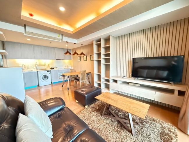 �ź��� �� A House property