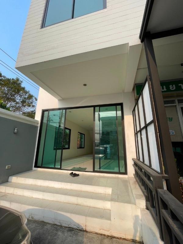 �ҧ�� �� All Living