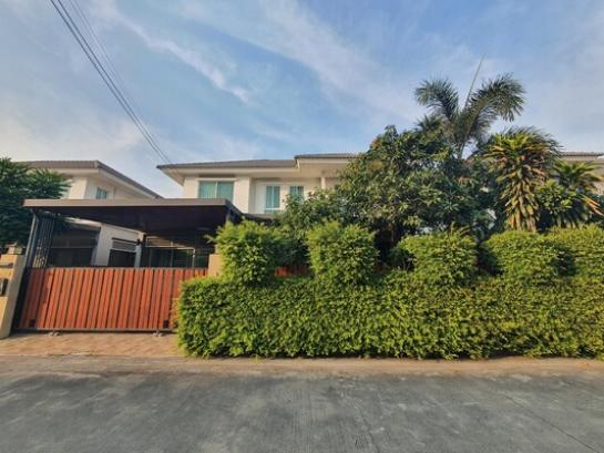 ��ҹ������ �� Estate Corner