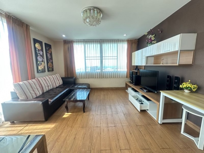 ���ͧ �� A House property