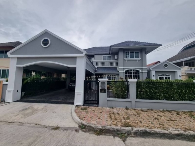 ���ͧ �� A House property