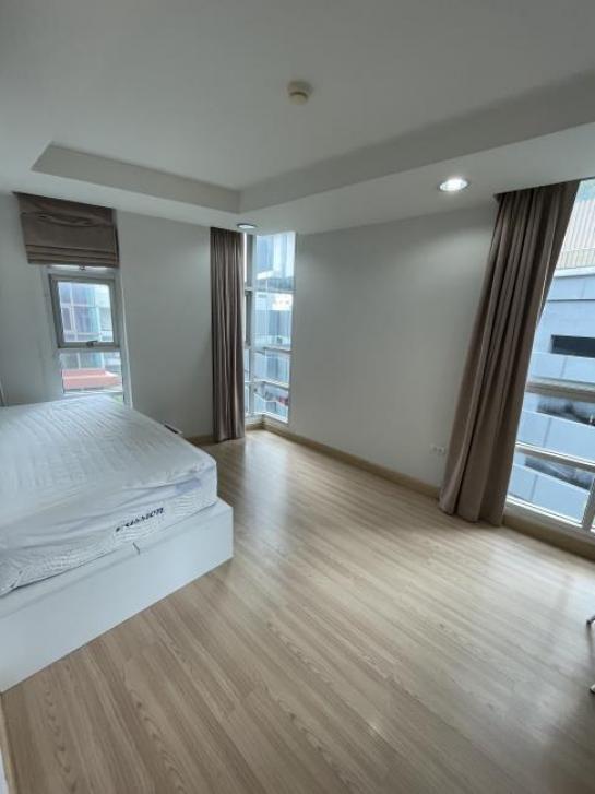 ��¤͹� 2,400,000 �ҷ