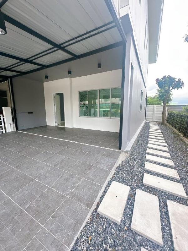 ��º�ҹ �չ���ա�ا෾