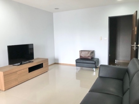 �͹� phaholyothin