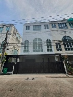 ��� ��������ҷ�ǹ���� �ҤҢ�� 11,000,000 �ҷ ������ 55,000 �ҷ/��͹