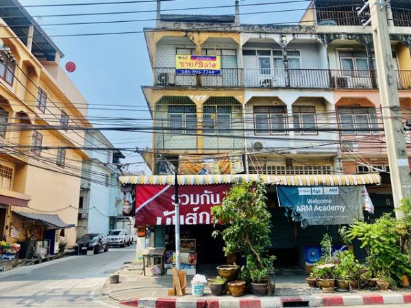 ����Ҥ�þҳԪ�� 3,600,000 �ҷ