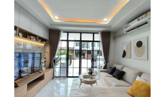 บ้าน ใกล้โรงพยาบาลนพรัตน์
