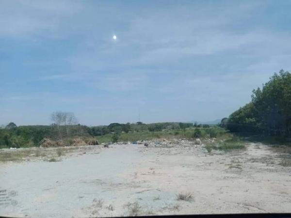 ���ͧ �� ahousepost9