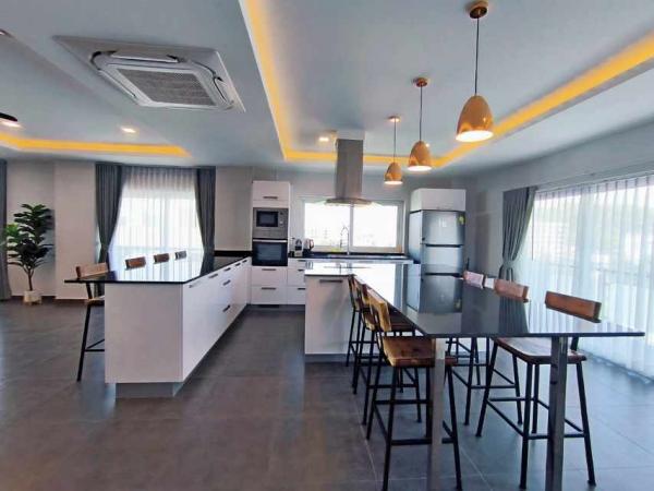 Pattaya dot Property