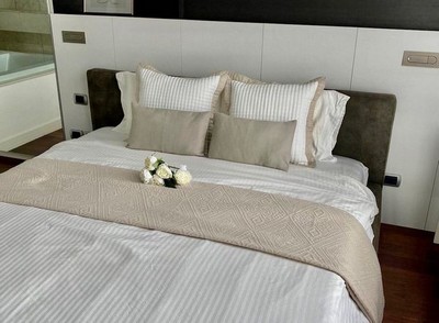 ��¤͹� 44,000,000 �ҷ